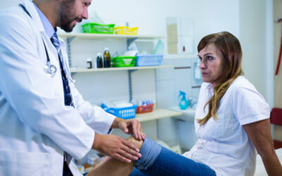 How Does Knee Pain Clinic in Long Beach, California Help with Chronic Knee Pain?